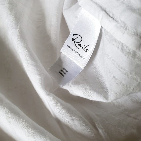 Rails Caterina Top in Powder White, Size Medium - Picture 15 of 16